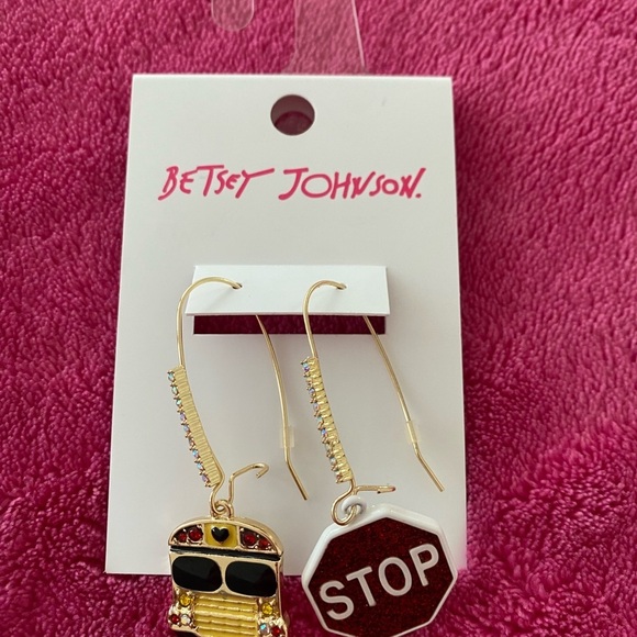Betsey Johnson School Bus Mismatch Dangle Earrings
✨Host Pick - Picture 4 of 9